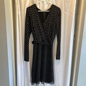 White House Black Market dress size 16